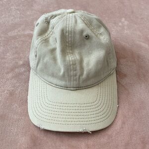 Skims distressed baseball cap stone